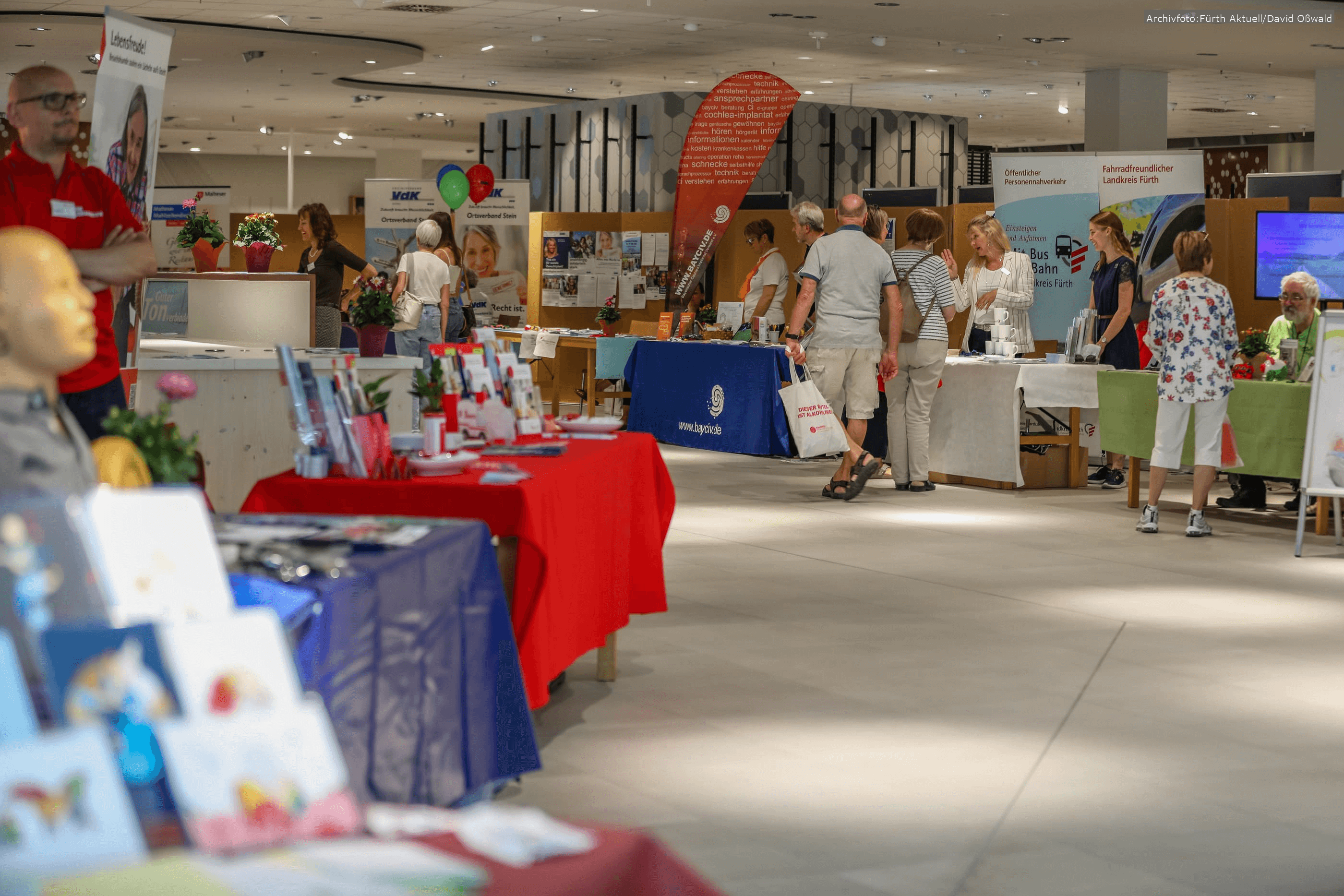 Die sechste Landkreismesse „LebensFroh mit 60plus“ im FORUM Stein bietet eine Vielfalt an Informationen und Mitmachangeboten für Senioren und ihre Angehörigen.