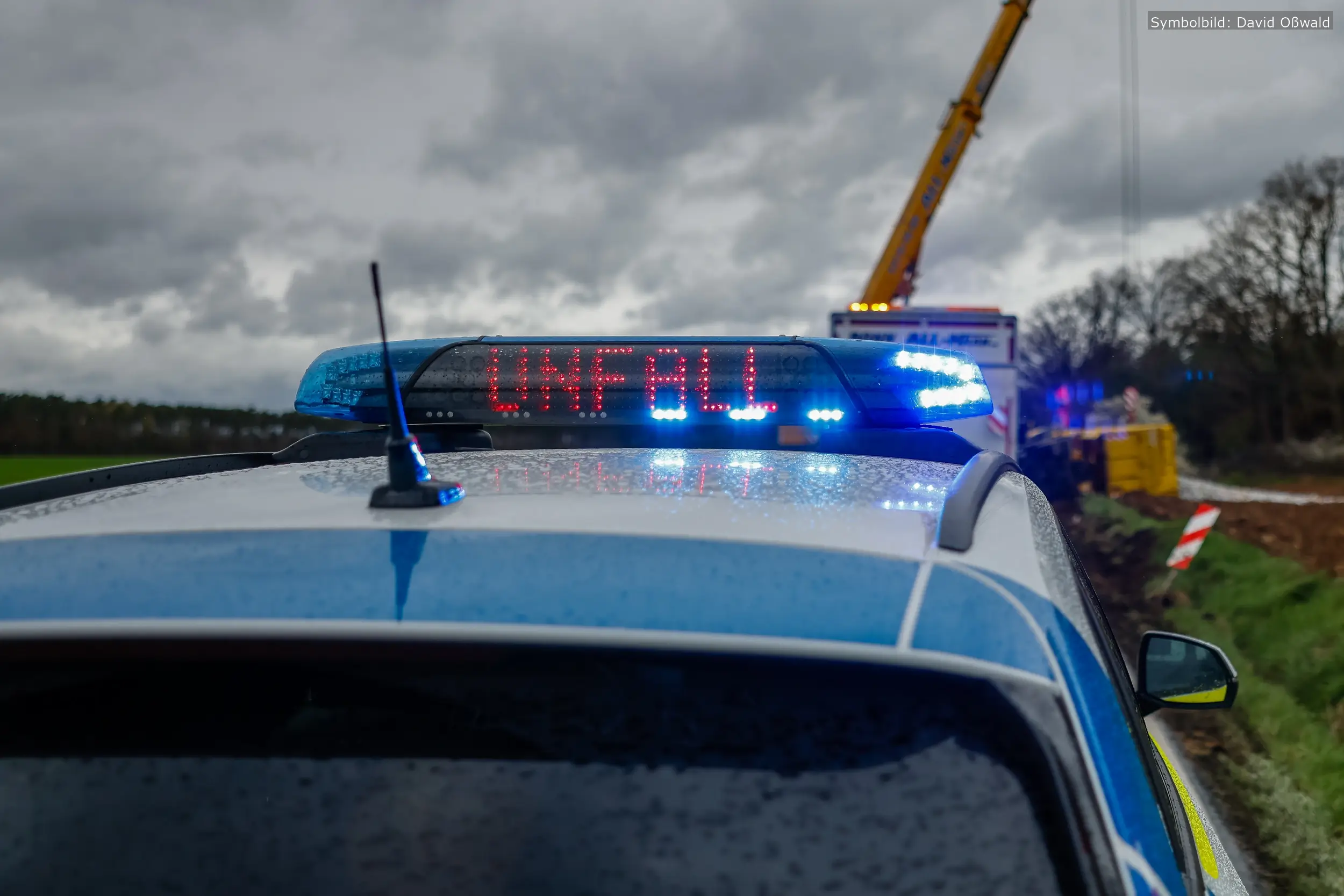 Verkehrsunfall auf der Poppenreuther Brücke in Fürth – Die Polizei sucht Zeugen für den Zusammenstoß zwischen einem Ford Kuga und einem Skoda Kamiq mit über 15.000 Euro Sachschaden.