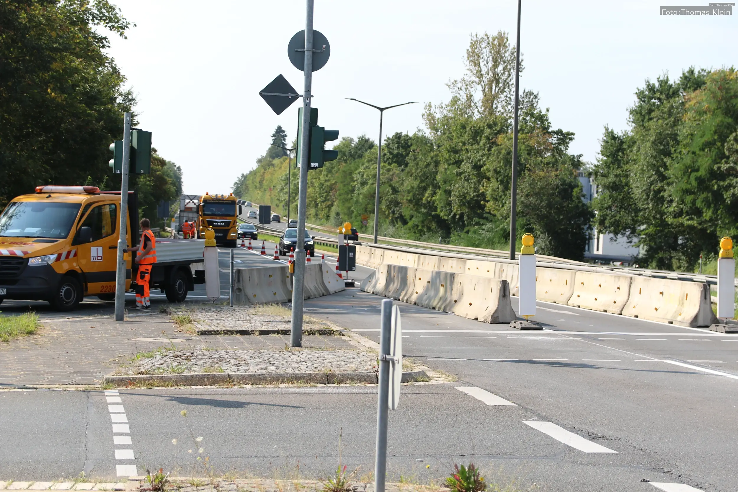 Am 3. November 2024 wird die Zirndorfer Brücke für eine Durchbiegungsmessung gesperrt. Eine Umleitung für Fahrzeuge ist eingerichtet.
