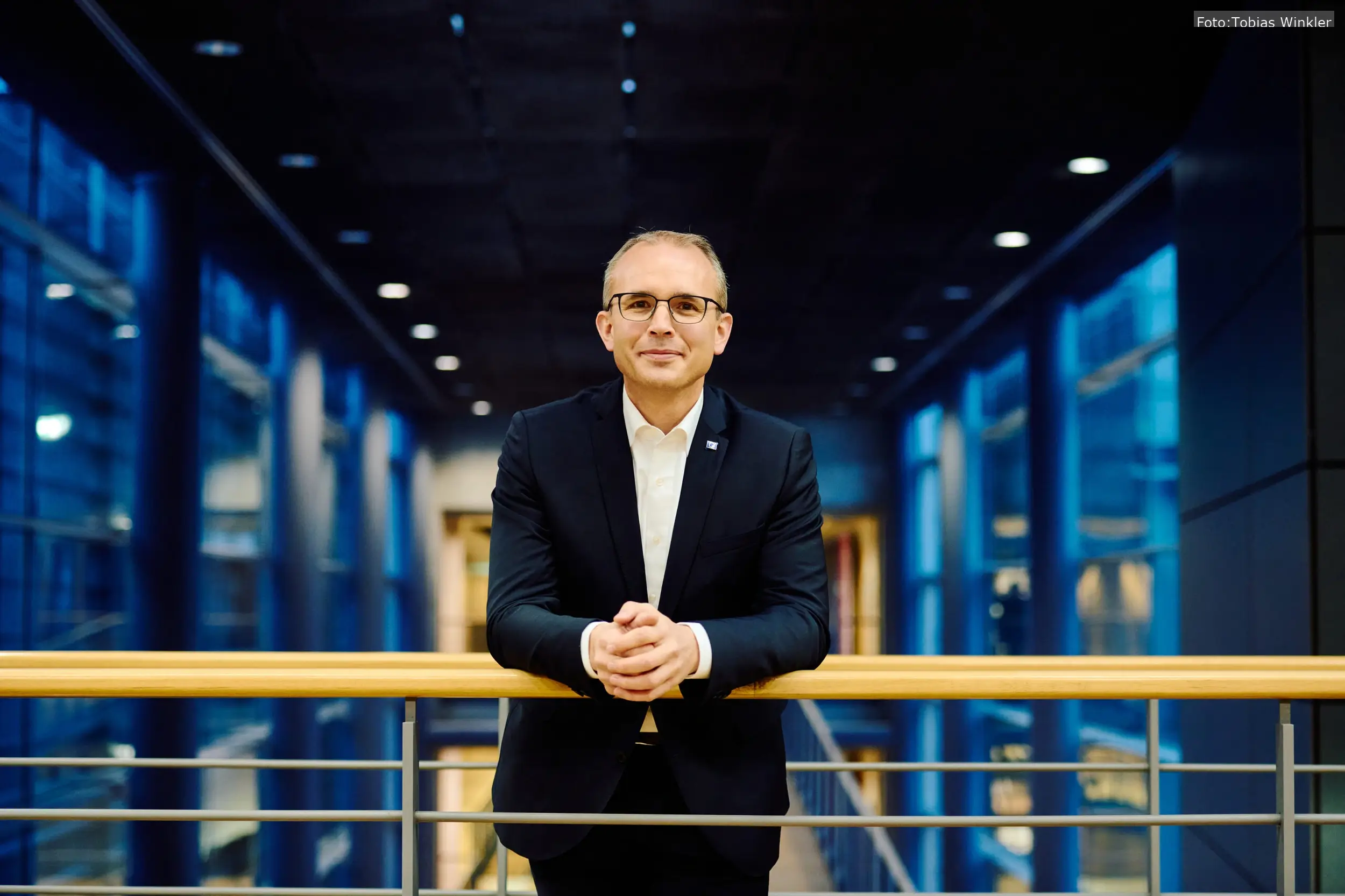 Tobias Winkler als internationaler Wahlbeobachter in Michigan bei den US-Wahlen 2024, um die Fairness und Transparenz der Wahlprozesse zu sichern.