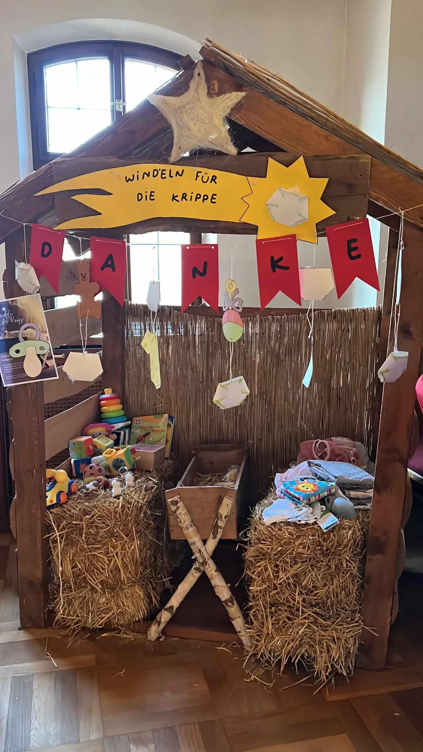 Teilen wie Sankt Martin: Fürther Gemeinde sammelt Babykleidung, Spielzeug und Windelspenden für Bedürftige