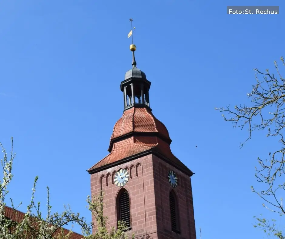 Zirndorf von oben: Turmbesteigung der St. Rochuskirche zum Frühlingsmarkt