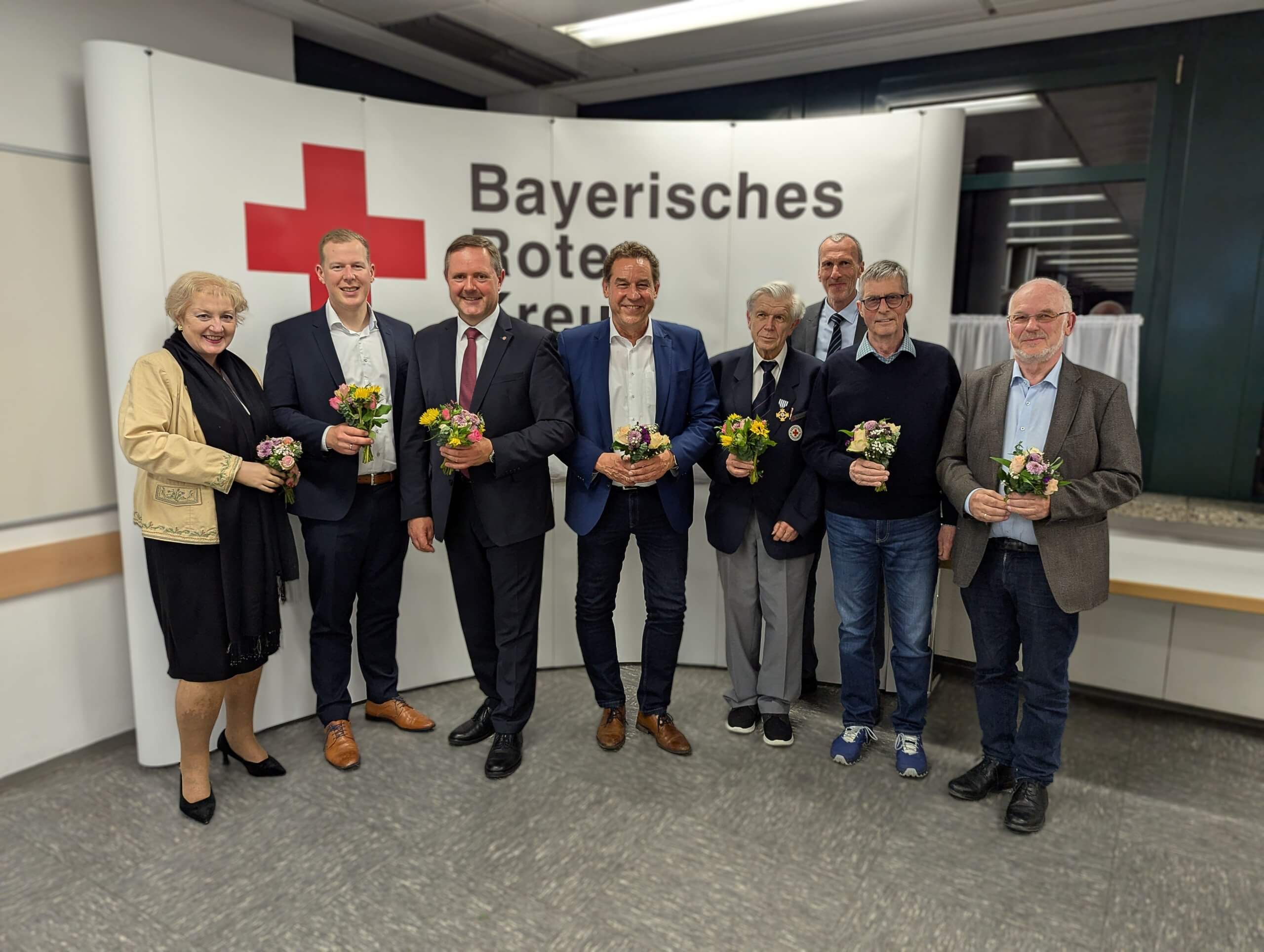 Landrat Bernd Obst wurde mit großer Mehrheit erneut als Vorstandsvorsitzender bestätigt. Foto: BRK Fürth