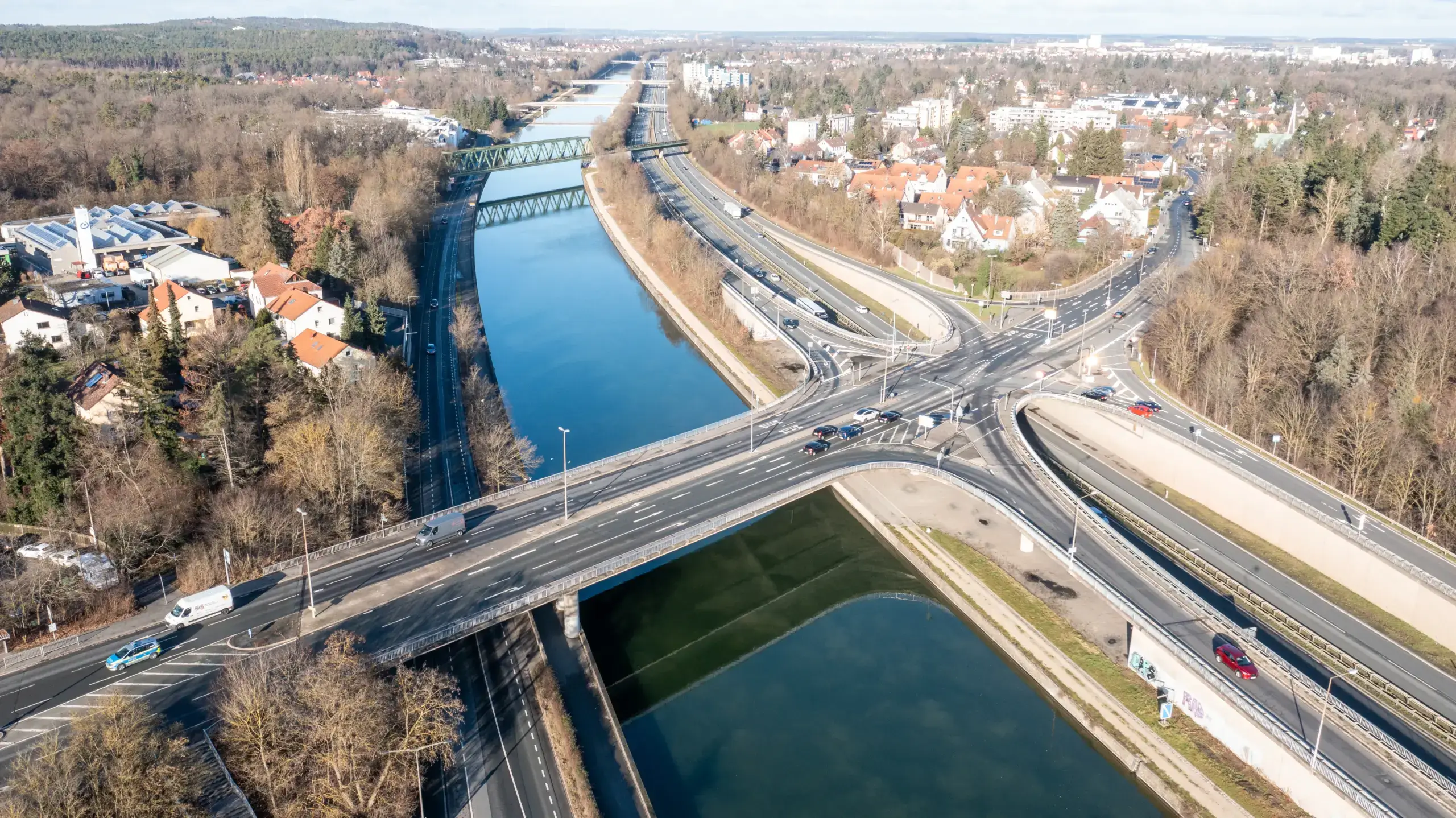 Bauarbeiten an der Zirndorfer Brücke erfordern Geduld von Verkehrsteilnehmern.