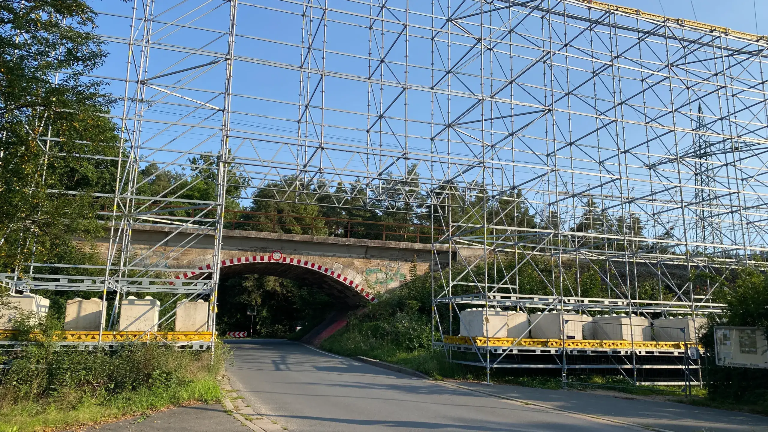 Die Bahnunterführung in der Mühlstraße ist am 13. August 2025 gesperrt. Foto: Stadt Stein
